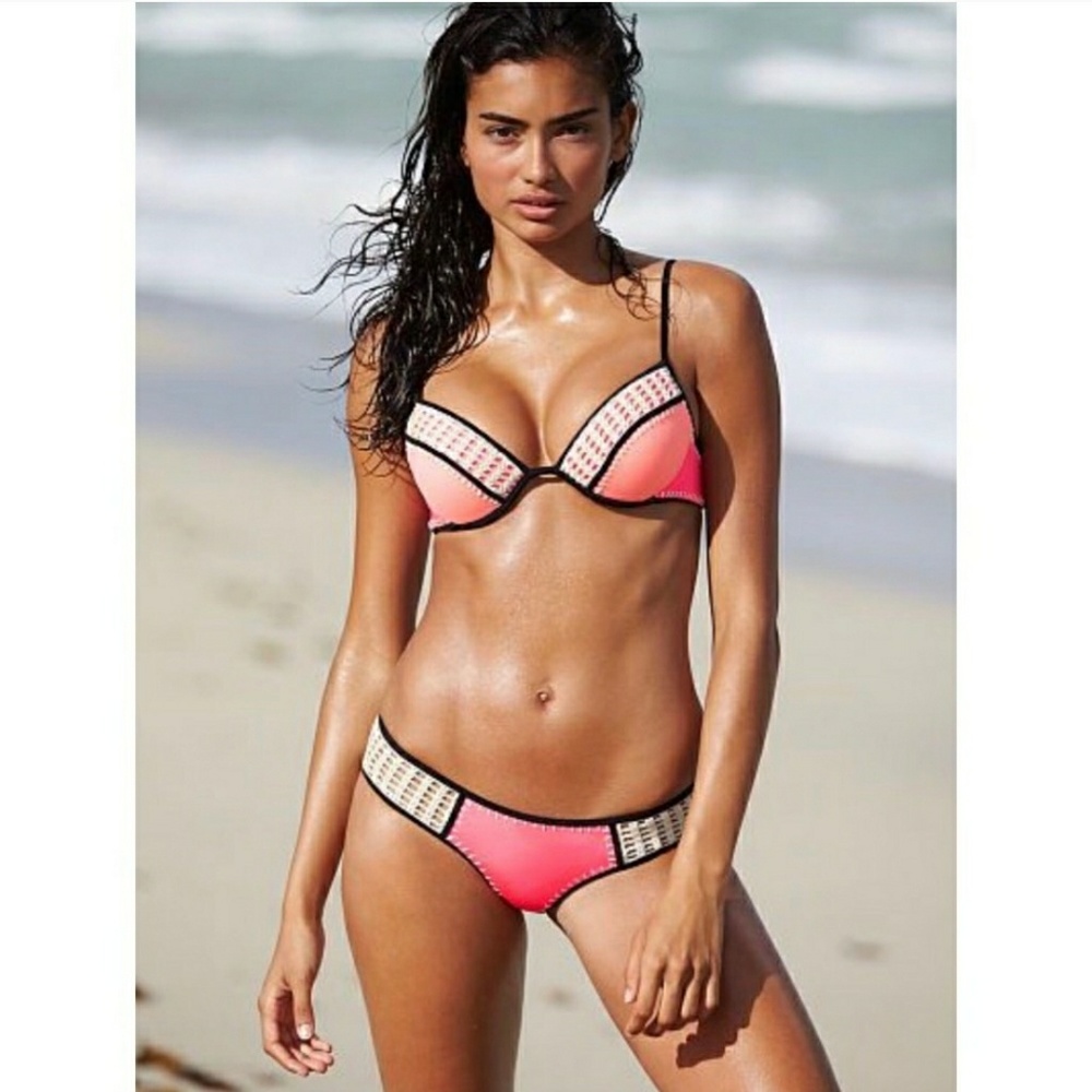 VICTORIA'S SECRET BIKINI SET